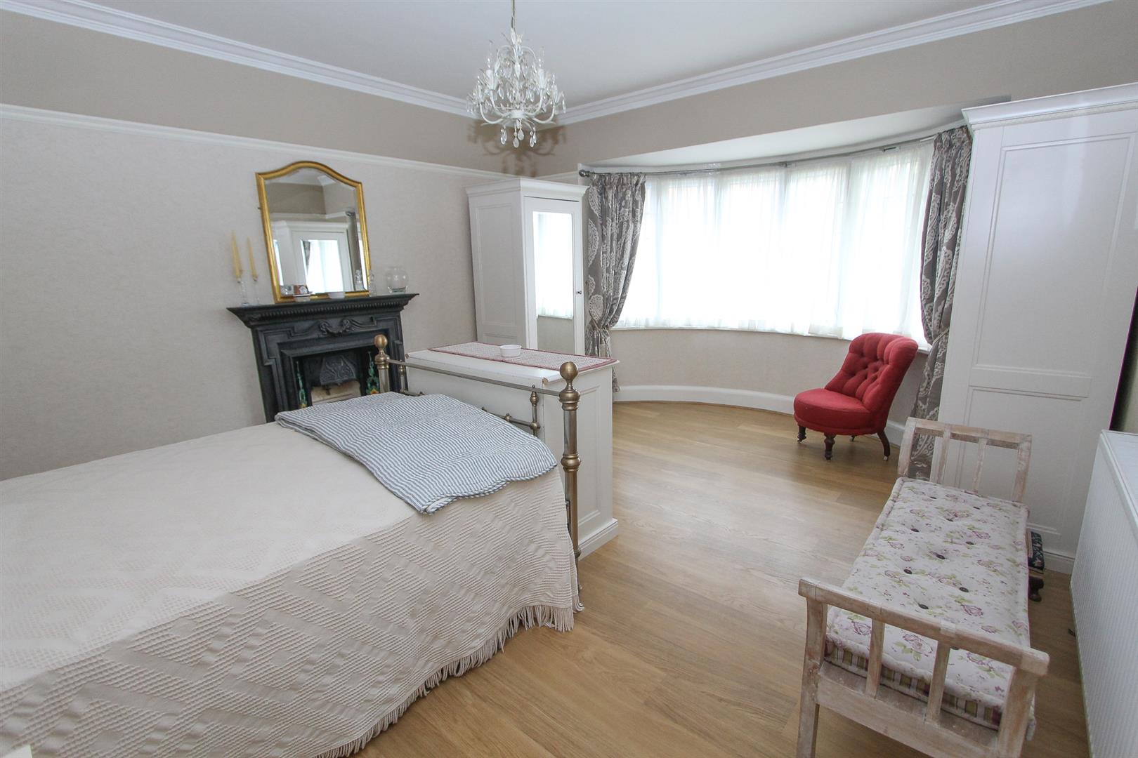 Higher Drive, Purley